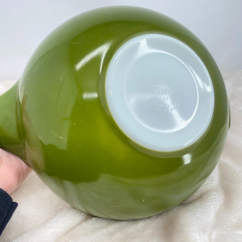 Vintage Pyrex #444 Cinderella Handles Mixing Bowl Avocado Olive Green 4 quart